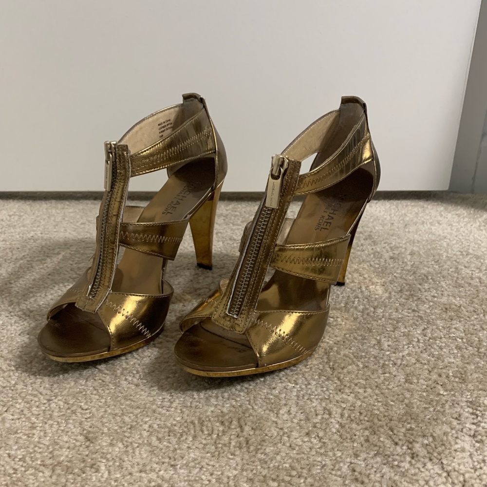 Michael Kors gold zippered sandals size 7